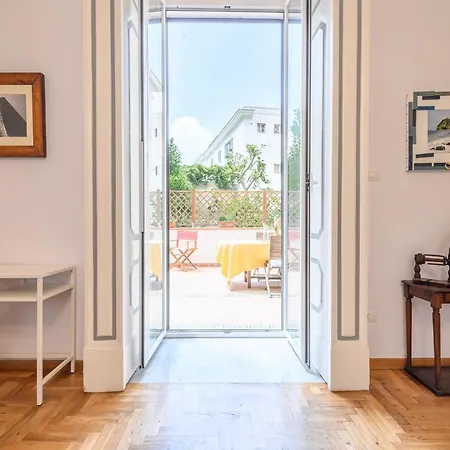 Viale Calascione 7 Daire