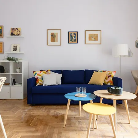 Viale Calascione 7 Daire