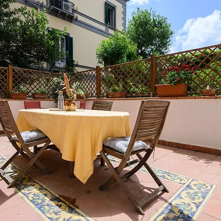 Viale Calascione 7 Apartment